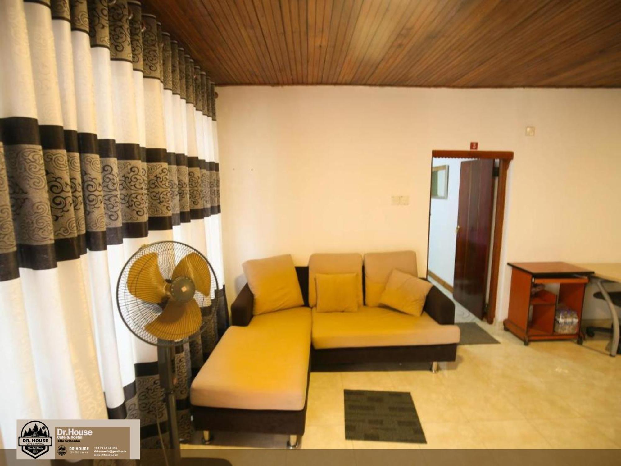 Dr House Ella - Hostel & Cafe Экстерьер фото